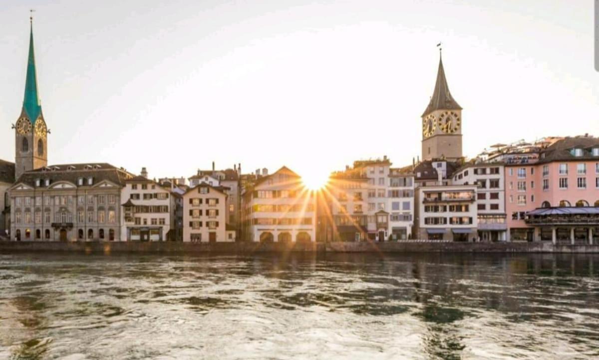 Executive In Pedestrian Area Apartment Zurich