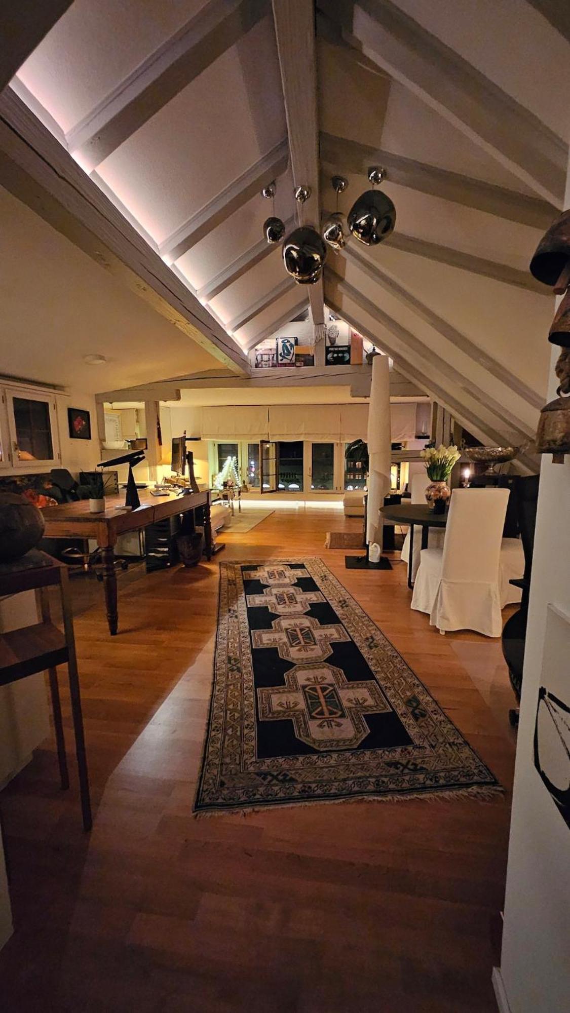 Apartment Executive In Pedestrian Area *